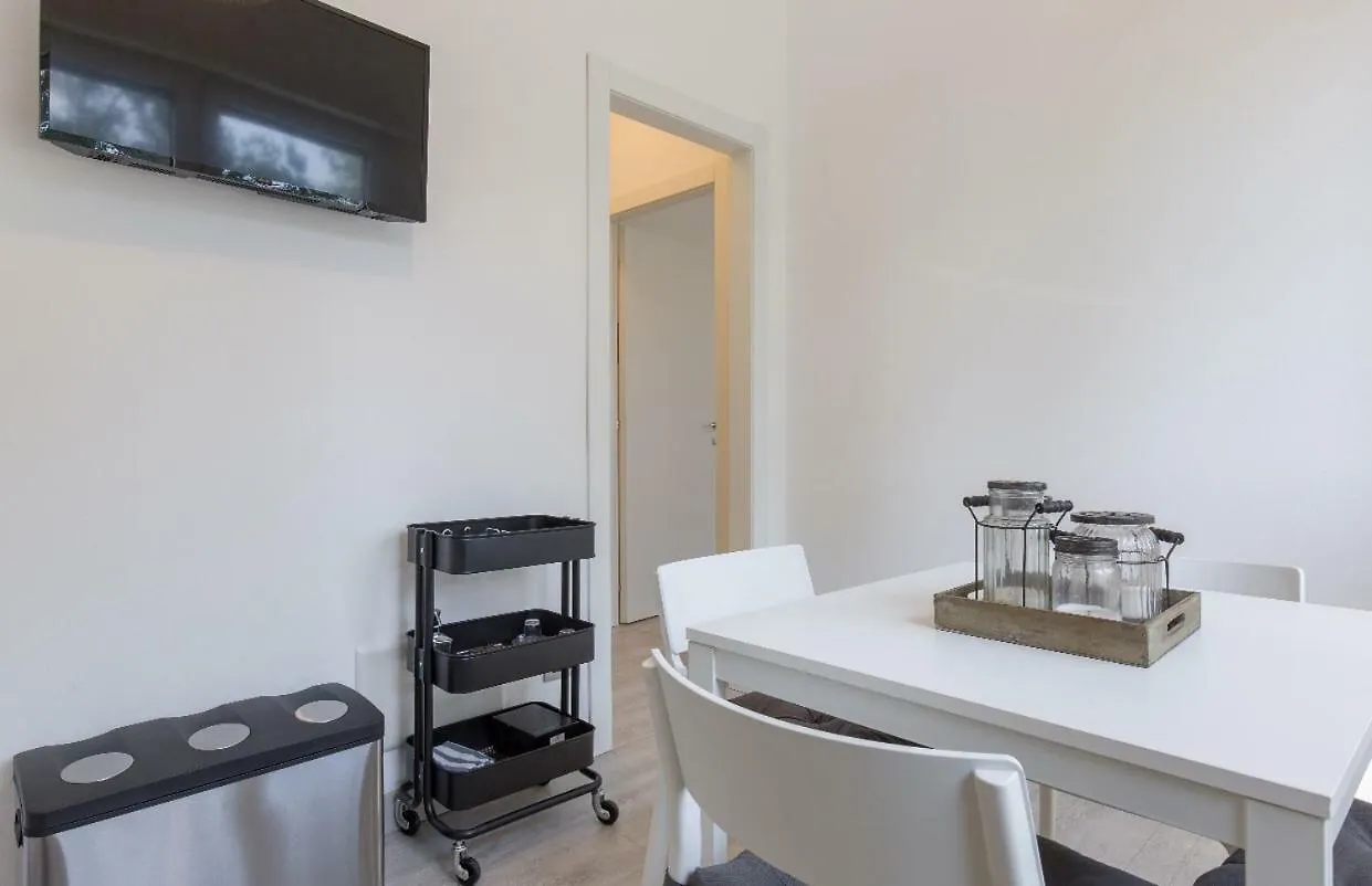 Green House In Campagna Apartment Melara Italy